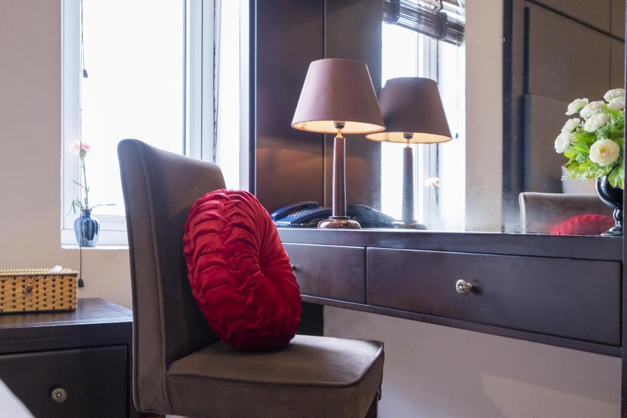 Hanoi Center Silk Charming Hotel & Travel Екстер'єр фото