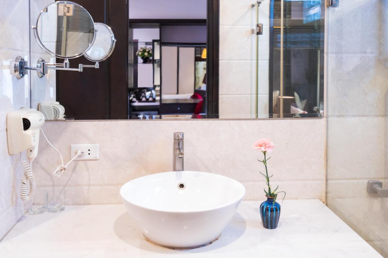 Hanoi Center Silk Charming Hotel & Travel Екстер'єр фото